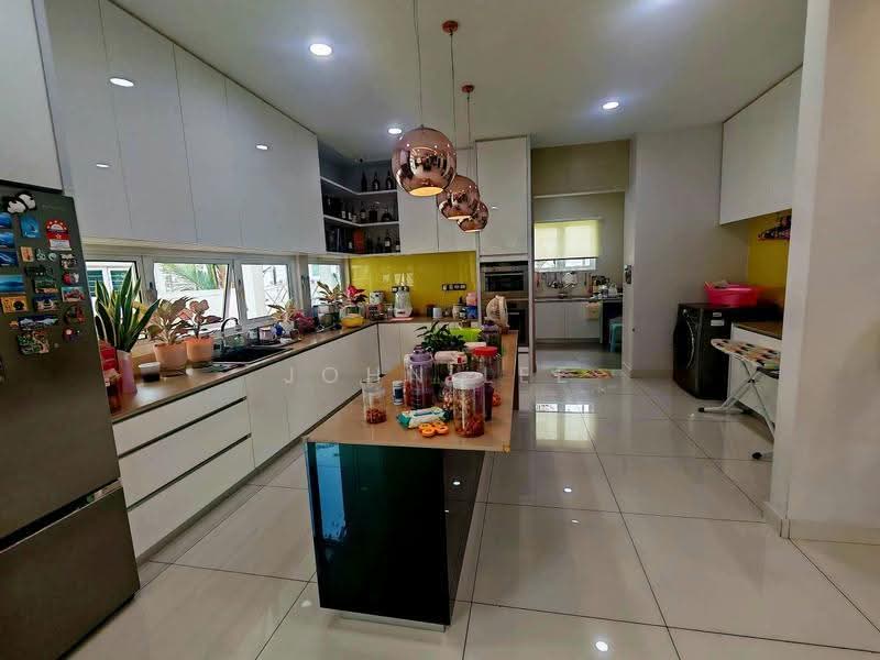 Semi-Detached House for Sale in Kinrara Residence (Puchong) - John Lee - Kitchen - PropertyGuru.com.my