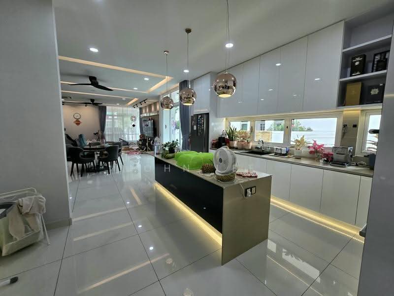 Rumah Berkembar untuk Dijual di Kinrara Residence (Puchong) - John Lee - Kitchen - PropertyGuru.com.my