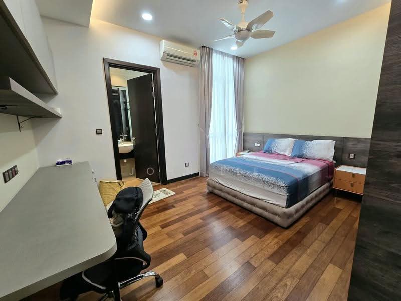 Rumah Berkembar untuk Dijual di Kinrara Residence (Puchong) - John Lee - Bedroom - PropertyGuru.com.my