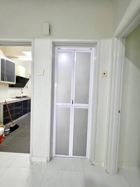 Condominium for Sale at Tiara Duta - Yasmin Sulaiman - Kitchen - PropertyGuru.com.my