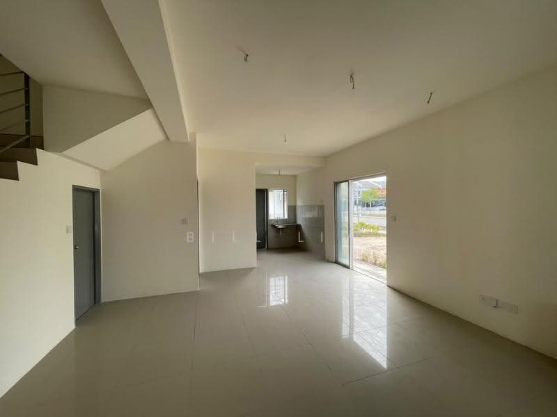 Rumah Teres 2-Tingkat untuk Disewa di Kuala Selangor (Selangor) - Bill Lim - Living Room - PropertyGuru.com.my