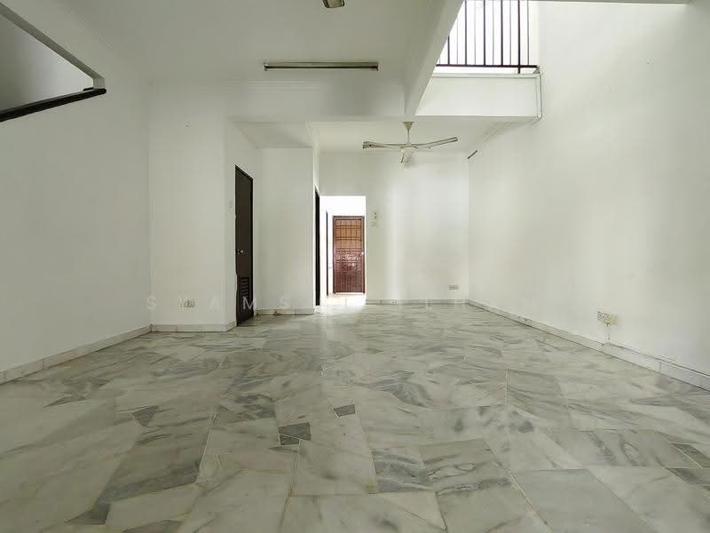 2-storey Terraced House for Sale in Subang (Selangor) - Syamsul Ilham - Living Room - PropertyGuru.com.my