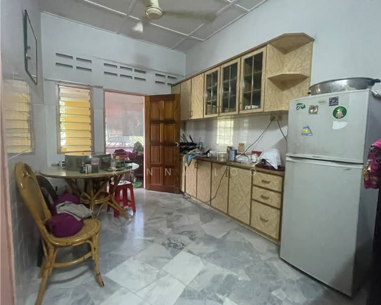 Rumah Teres untuk Dijual di Kuantan (Pahang) - Kenny Loo - Kitchen - PropertyGuru.com.my