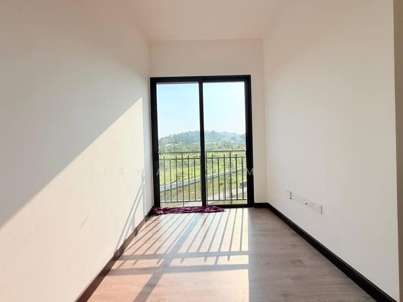 Rumah Teres 2-Tingkat untuk Dijual di Elmina (Shah Alam) - Ishak Ramli - Balcony - PropertyGuru.com.my