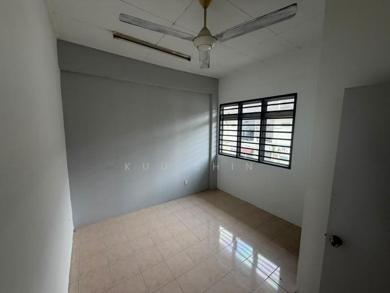 Pangsapuri untuk Dijual di Taman Putri Kulai - Kuu Chin - Interior - PropertyGuru.com.my