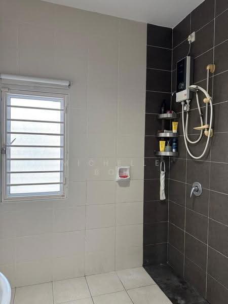 2-storey Terraced House for Sale in Kemuning Utama (Shah Alam) - Michelle Boh - Bathroom - PropertyGuru.com.my