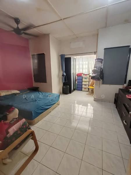 Rumah Teres 2-Tingkat untuk Dijual di Bandar Putra (Kulai) - Daniel Yong - Bedroom - PropertyGuru.com.my