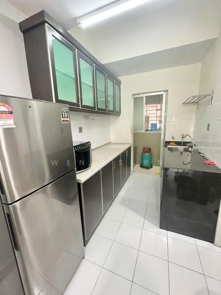 Apartment for Rent at University Place (Plaza Ivory) - Weng Sern - Kitchen - PropertyGuru.com.my
