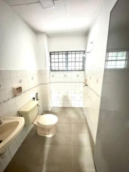 Rumah Teres 1.5-Tingkat untuk Dijual di Bandar Baru Sri Petaling (Sri Petaling) - Yasmin Sulaiman - Bathroom - PropertyGuru.com.my