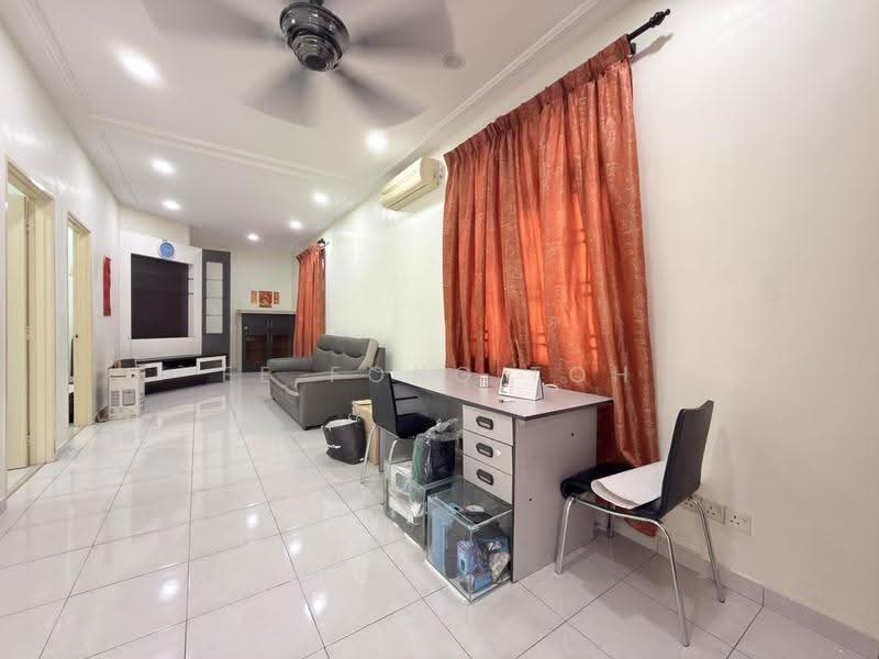 Rumah Teres 1-Tingkat untuk Dijual di Taman JP Perdana (Johor Bahru) - Ee Fong Toh - Living Room - PropertyGuru.com.my