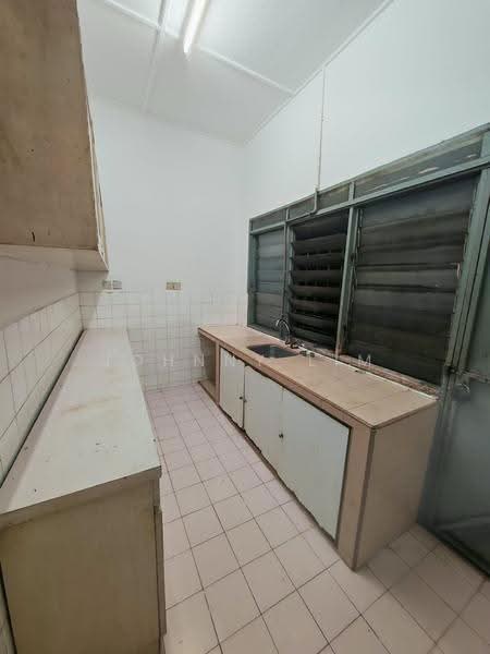 Terraced House for Rent in Taman Kok Lian (Jalan Kuching) - Johnny Lim - Kitchen - PropertyGuru.com.my