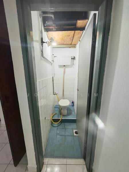 Terraced House for Rent in Taman Kok Lian (Jalan Kuching) - Johnny Lim - Bathroom - PropertyGuru.com.my