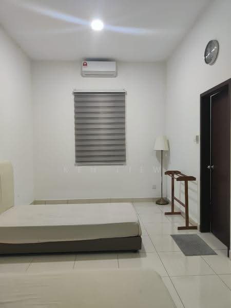 Semi-Detached House for Rent in Kelapa Sawit (Kulai) - Ken Liew - Bedroom - PropertyGuru.com.my