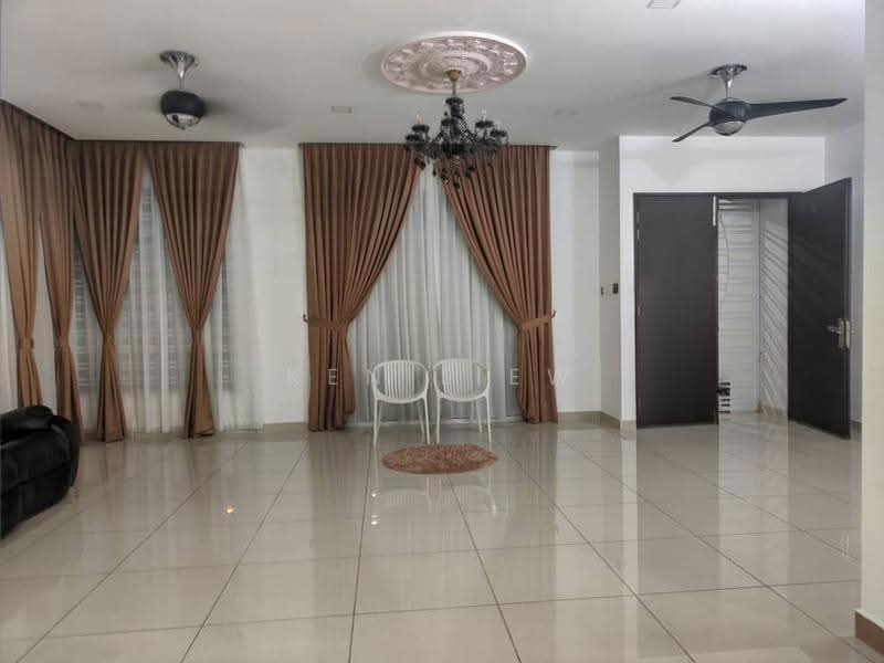 Semi-Detached House for Rent in Kelapa Sawit (Kulai) - Ken Liew - Living Room - PropertyGuru.com.my