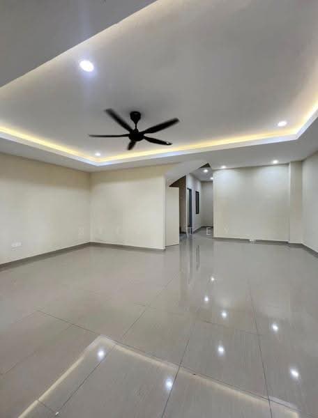 2-storey Terraced House for Sale in Skudai (Johor) - Steve Tey - Living Room - PropertyGuru.com.my
