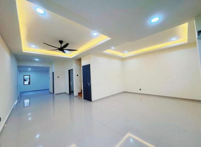 2-storey Terraced House for Sale in Skudai (Johor) - Steve Tey - Living Room - PropertyGuru.com.my