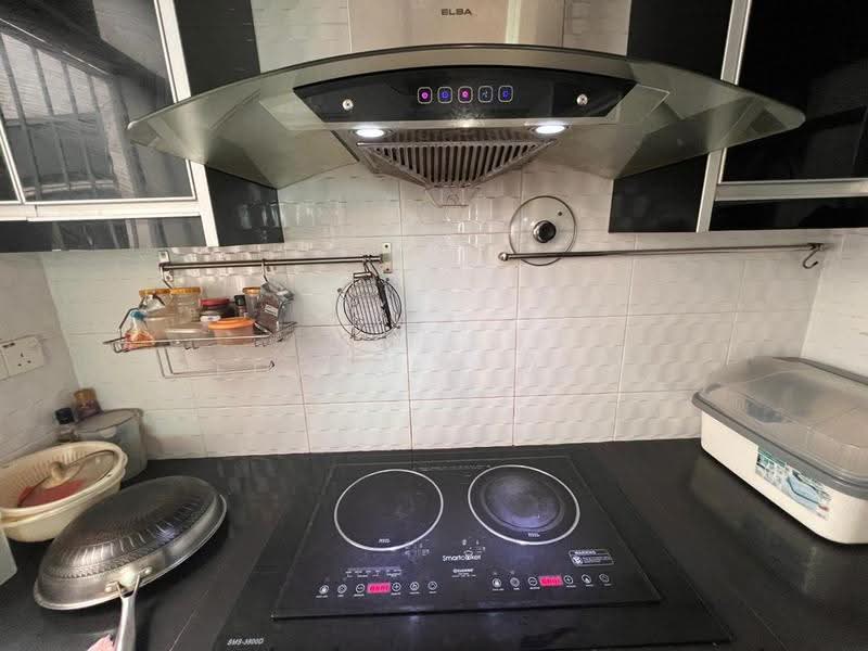 Condominium for Rent at The Zest @ Kinrara 9 - Foo Sek Mou - Kitchen - PropertyGuru.com.my