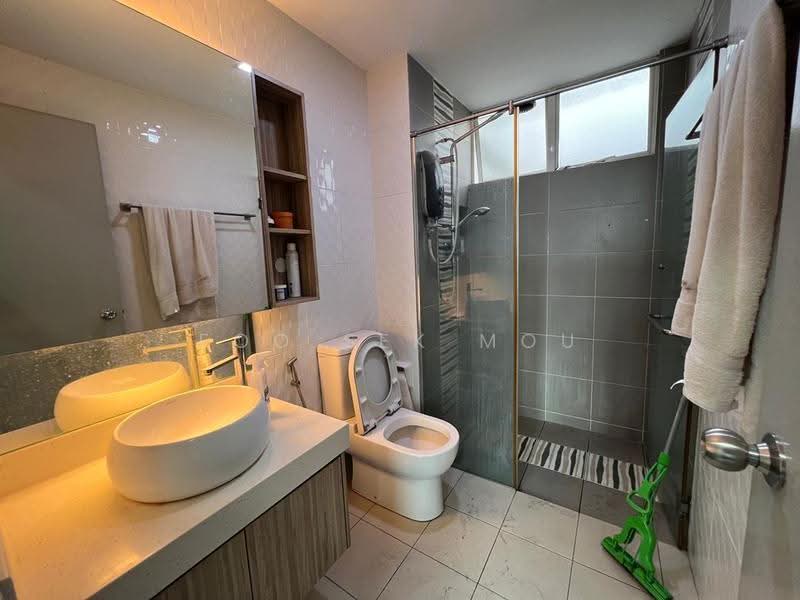 Condominium for Rent at The Zest @ Kinrara 9 - Foo Sek Mou - Bathroom - PropertyGuru.com.my