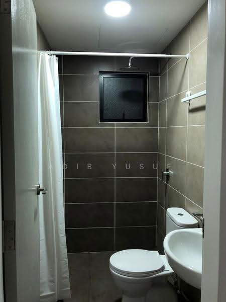 Kondominium untuk Disewa di The Greens @ Subang West - Adib Yusuf - Bathroom - PropertyGuru.com.my