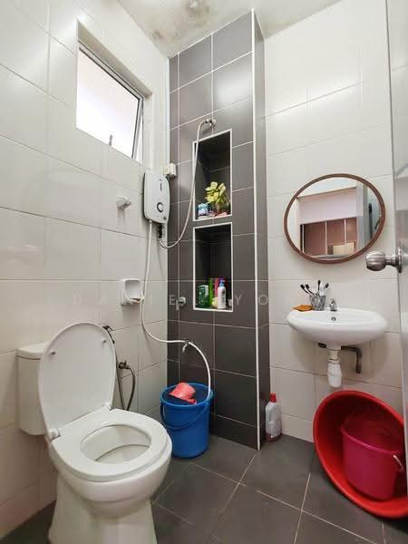 2-storey Terraced House for Sale in Setia Eco Gardens (Gelang Patah) - Daniel Yong - Bathroom - PropertyGuru.com.my
