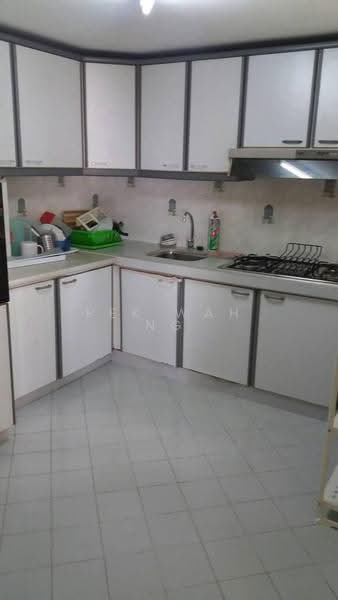 Kondominium untuk Disewa di Pantai Panorama Condominiums - Pek Wah Ng - PropertyGuru.com.my