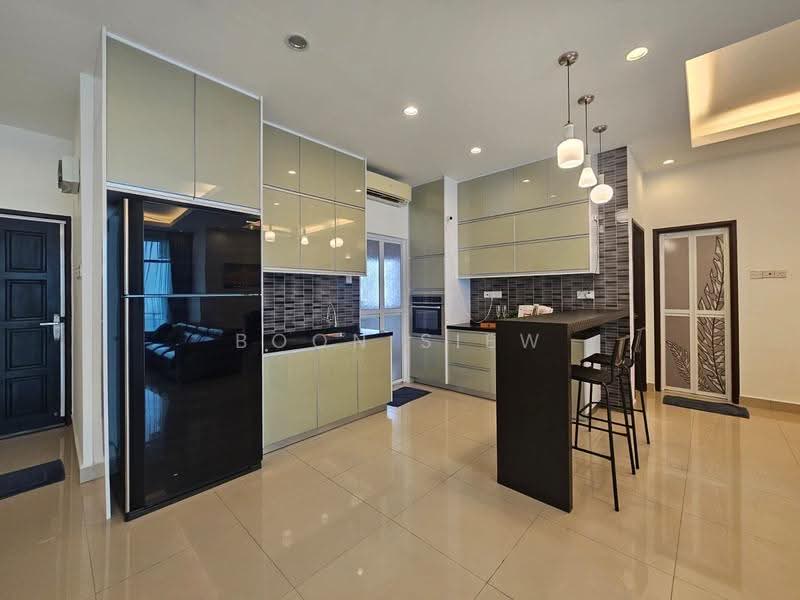 Condominium for Sale at I-Regency Condominium (Ideal Regency) - Boon Siew - Kitchen - PropertyGuru.com.my
