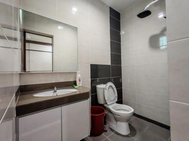Rumah Berkembar untuk Dijual di Kota Kinabalu (Sabah) - Joanne Lee - Bathroom - PropertyGuru.com.my