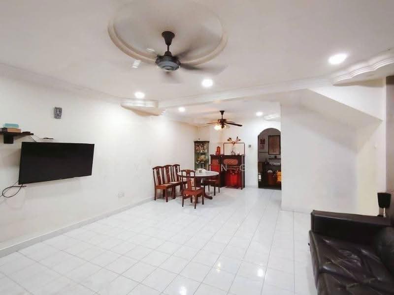 2-storey Terraced House for Sale in Taman Nusa Bestari (Iskandar Puteri (Nusajaya)) - YC Fung - Living Room - PropertyGuru.com.my