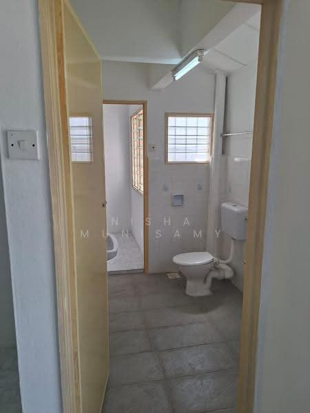 2-storey Terraced House for Sale in Taman Bukit Permai (Kajang) - Nisha Munisamy - Bathroom - PropertyGuru.com.my