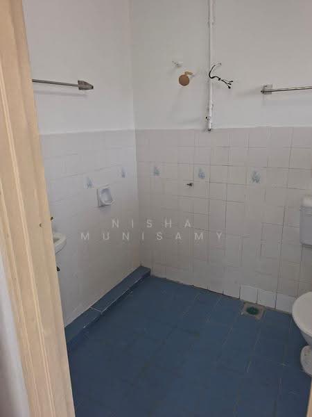 2-storey Terraced House for Sale in Taman Bukit Permai (Kajang) - Nisha Munisamy - Bathroom - PropertyGuru.com.my