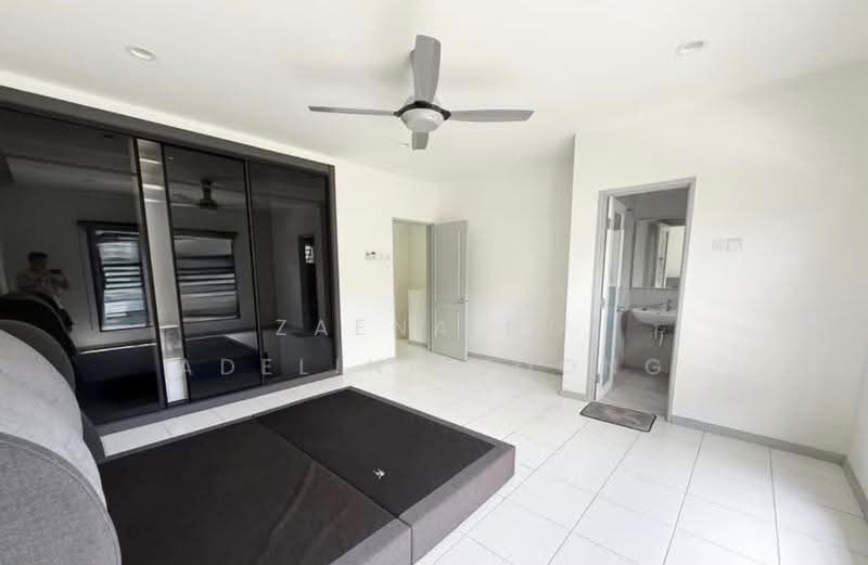 Terraced House for Rent in Bandar Botanic (Klang) - Zaena Ng - Bedroom - PropertyGuru.com.my