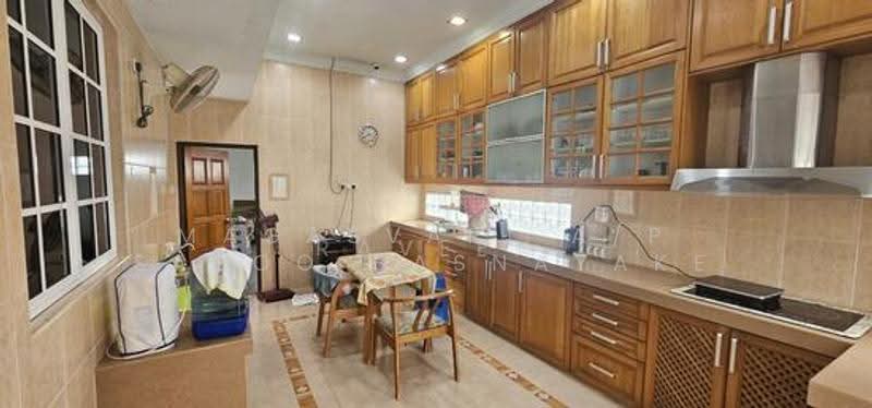 Bungalow House untuk Dijual di Seksyen 3 (Petaling Jaya) - Magasvari A/P Saboo Basnayake - Kitchen - PropertyGuru.com.my