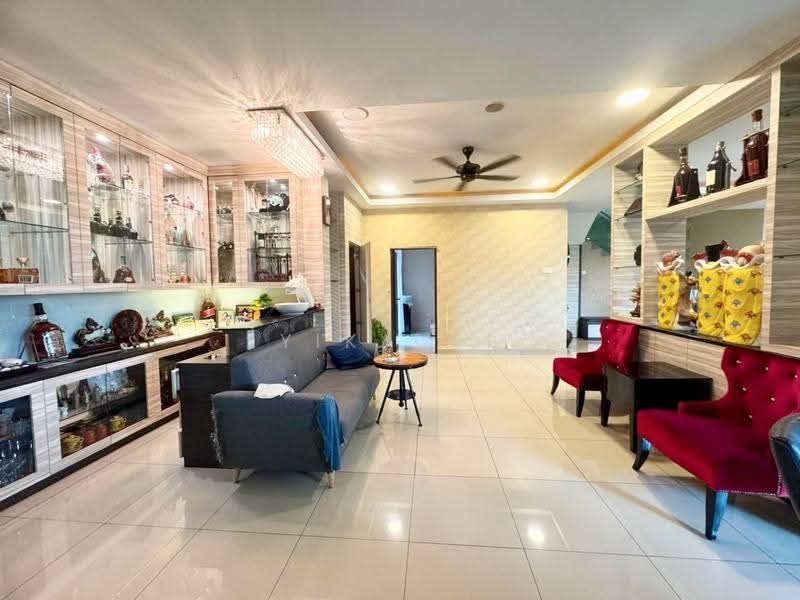 Rumah Kluster untuk Dijual di Taman Mutiara Rini (Skudai) - Yik Tat - Living Room - PropertyGuru.com.my