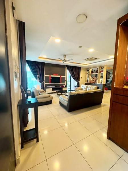 Rumah Kluster untuk Dijual di Taman Mutiara Rini (Skudai) - Yik Tat - Living Room - PropertyGuru.com.my