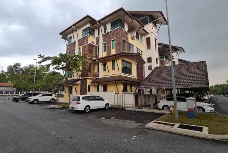 Townhouse for Sale in Bandar Tun Hussein Onn (Cheras) - Fifi Natasya - Exterior - PropertyGuru.com.my