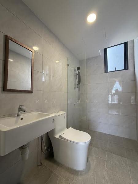 Kediaman Servis untuk Disewa di Altris Residences @ The Quartz WM - Ray Kong - Bathroom - PropertyGuru.com.my