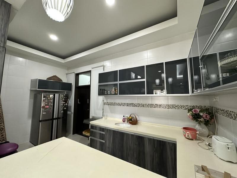 Semi-Detached House for Sale in Taman Impian Emas (Skudai) - Alice Chia - Kitchen - PropertyGuru.com.my