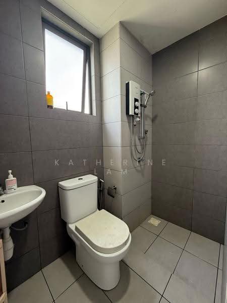 Kondominium untuk Dijual di Casa Green - Katherine Lam - Bathroom - PropertyGuru.com.my
