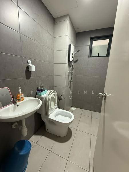 Kondominium untuk Dijual di Casa Green - Katherine Lam - Bathroom - PropertyGuru.com.my