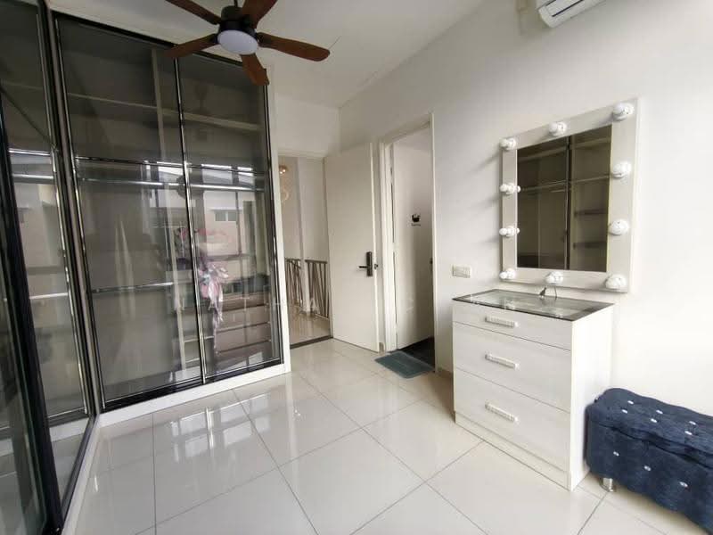 Rumah Teres 3-Tingkat untuk Dijual di Taman Eco Cascadia (Tebrau) - Nathan Chan - PropertyGuru.com.my