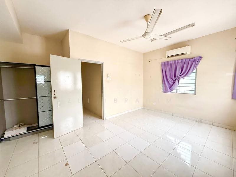 Semi-Detached House for Sale in Taman Tasik Semenyih (Semenyih) - Azli Ibrahim - Interior - PropertyGuru.com.my