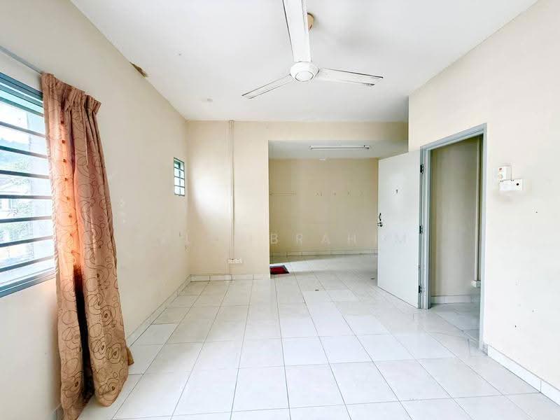 Semi-Detached House for Sale in Taman Tasik Semenyih (Semenyih) - Azli Ibrahim - Interior - PropertyGuru.com.my