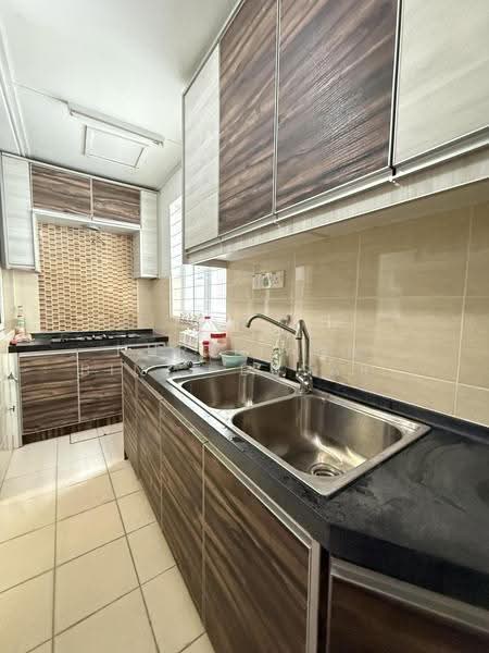 2-storey Terraced House for Sale in Denai Alam (Shah Alam) - Nurliyana Binti Busari - Kitchen - PropertyGuru.com.my