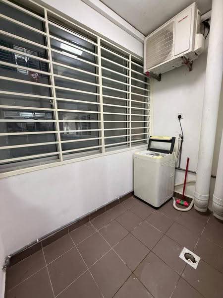 Service Residence for Sale at Larkin Heights - Daniel Yong - Interior - PropertyGuru.com.my