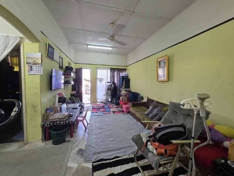 Terraced House for Sale in Kuantan (Pahang) - Mohammad Azizi - Living Room - PropertyGuru.com.my