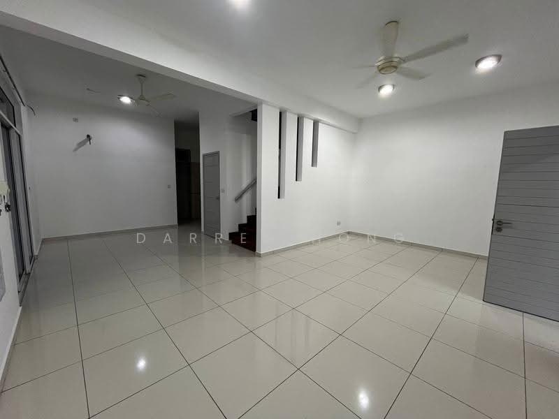 Cluster House for Sale in Bukit Indah (Iskandar Puteri (Nusajaya)) - Darren Hong - Living Room - PropertyGuru.com.my