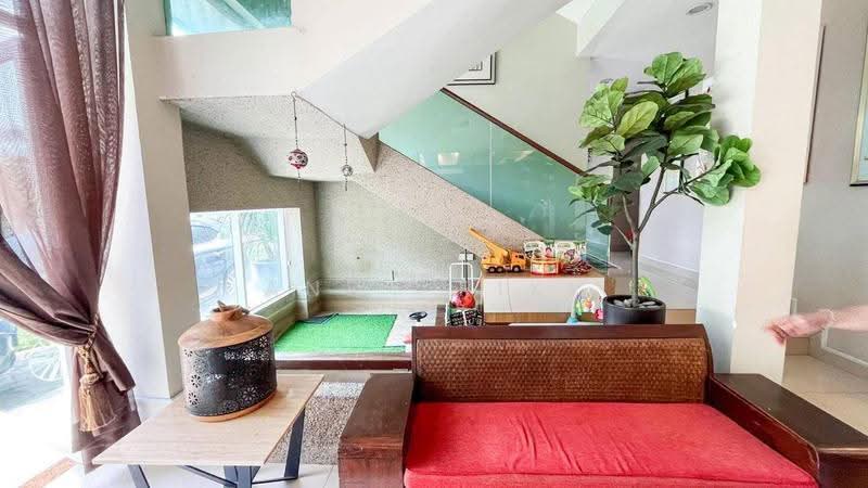 Bungalow House for Sale in Sungai Buloh (Selangor) - Andy Riki - Living Room - PropertyGuru.com.my