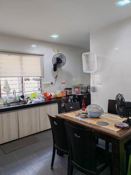 2-storey Terraced House for Sale in Shah Alam (Selangor) - Emily Kho - Kitchen - PropertyGuru.com.my