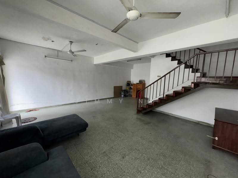 2-storey Terraced House for Sale in Taman Overseas Union (Taman Oug) (Jalan Klang Lama (Old Klang Road)) - Jimmy Ng - Living Room - PropertyGuru.com.my