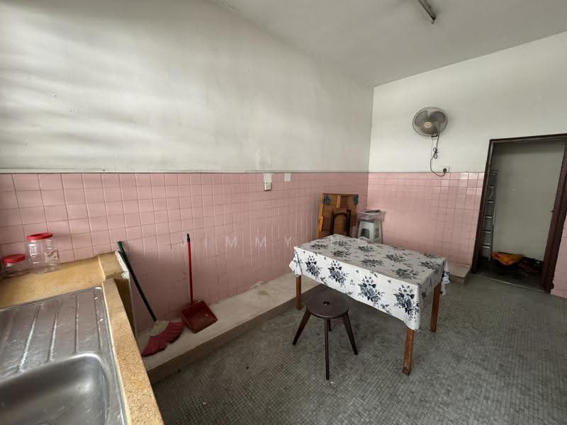 2-storey Terraced House for Sale in Taman Overseas Union (Taman Oug) (Jalan Klang Lama (Old Klang Road)) - Jimmy Ng - Kitchen - PropertyGuru.com.my